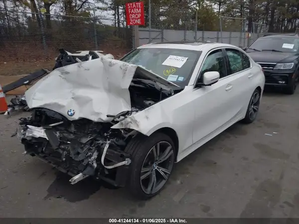 3MW5R7J03M8B65004 2021 BMW 3ER - Image 2