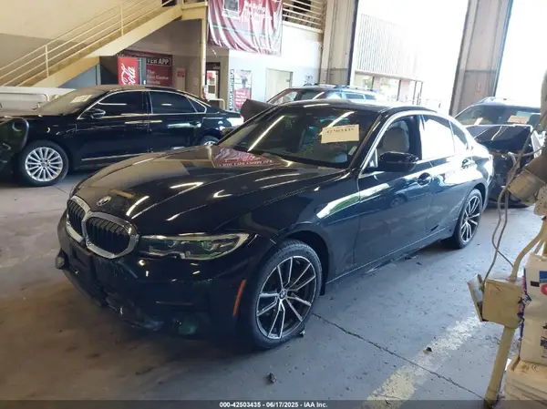 3MW5R7J03M8B73815 2021 BMW 3ER - Image 2