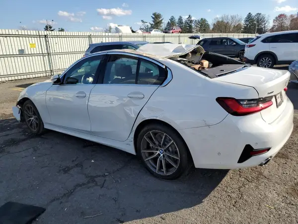 3MW5R7J03M8C12578 2021 BMW 3ER - Image 2