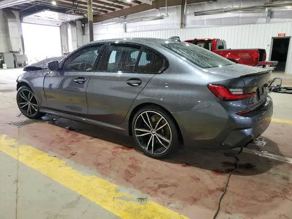 3MW5R7J03M8C21135 2021 BMW 3ER - Image 2
