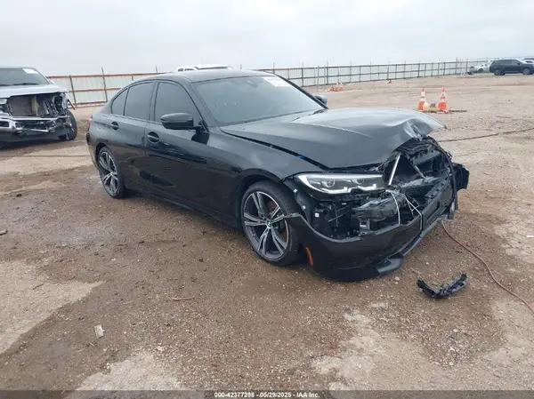 3MW5R7J03N8C59689 2022 BMW 3ER - Image 1