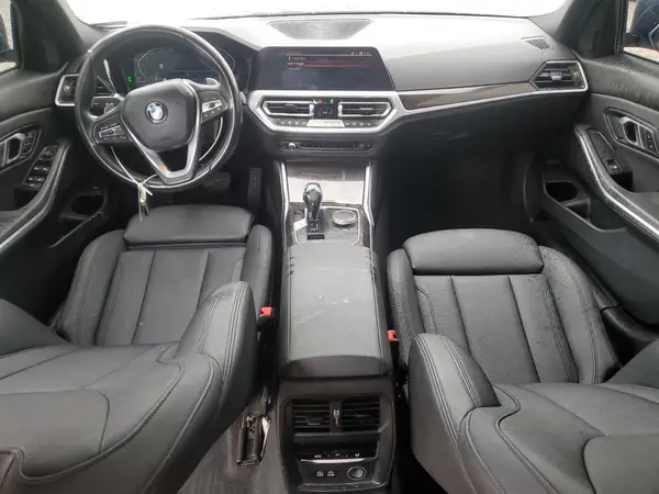 3MW5R7J04L8B21138 2020 BMW 3ER - Image 8
