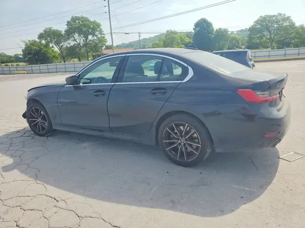 3MW5R7J04L8B23679 2020 BMW 3ER - Image 2