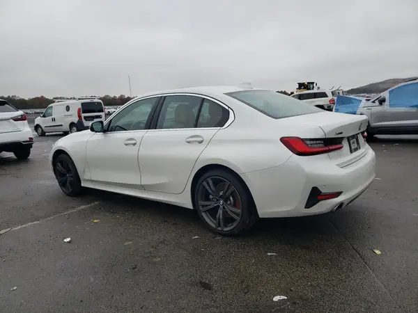 3MW5R7J04L8B32950 2020 BMW 3ER - Image 2