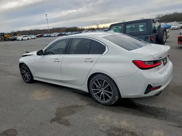3MW5R7J05L8B08317 2020 BMW 3ER - Image 2
