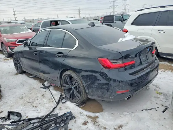 3MW5R7J05L8B27076 2020 BMW 3ER - Image 2
