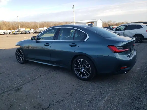 3MW5R7J05L8B34013 2020 BMW 3ER - Image 2