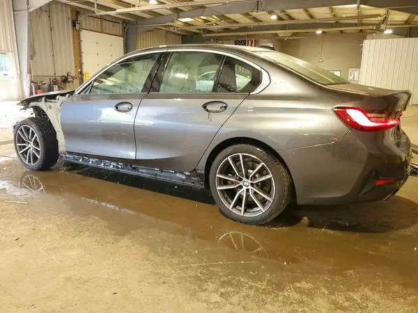3MW5R7J05L8B36506 2020 BMW 3ER - Image 2