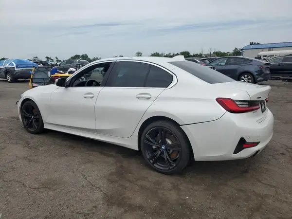 3MW5R7J05M8B72083 2021 BMW 3ER - Image 2
