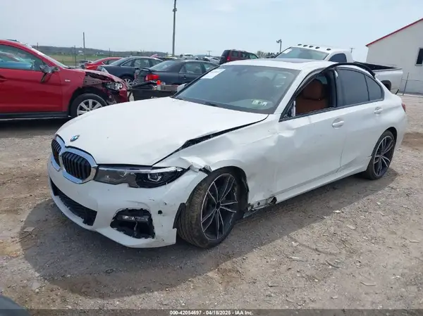 3MW5R7J05N8C40268 2022 BMW 3ER - Image 2