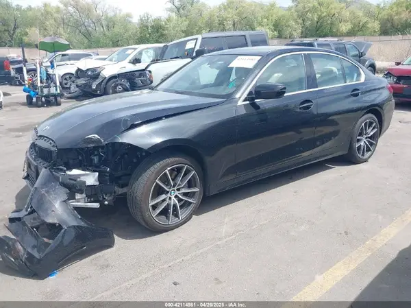 3MW5R7J05N8C70113 2022 BMW 3ER - Image 2
