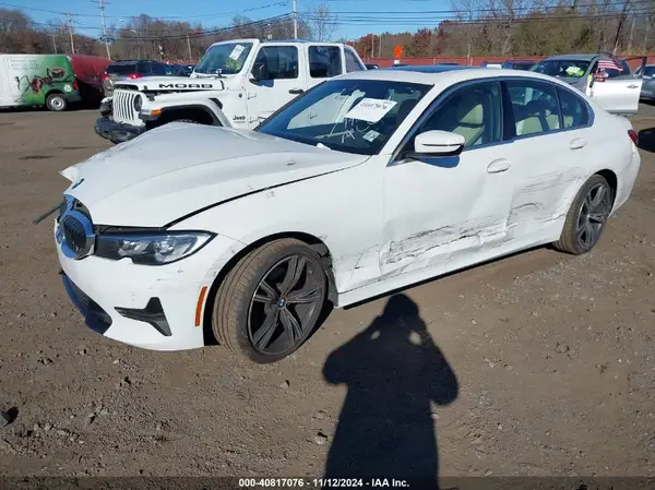 3MW5R7J06L8B11677 2020 BMW 3ER - Image 2