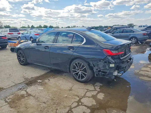 3MW5R7J06L8B17088 2020 BMW 3ER - Image 2