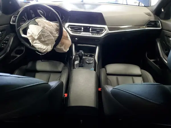 3MW5R7J06L8B22923 2020 BMW 3ER - Image 8