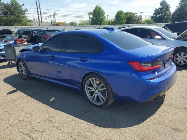 3MW5R7J06L8B25658 2020 BMW 3ER - Image 2