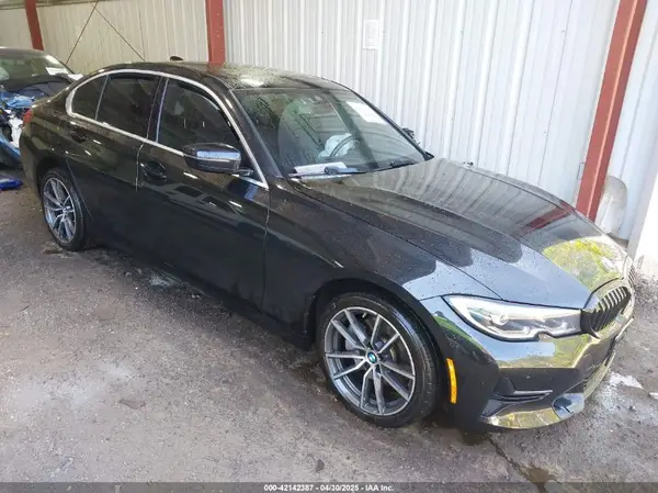 3MW5R7J06L8B32626 2020 BMW 3ER - Image 1