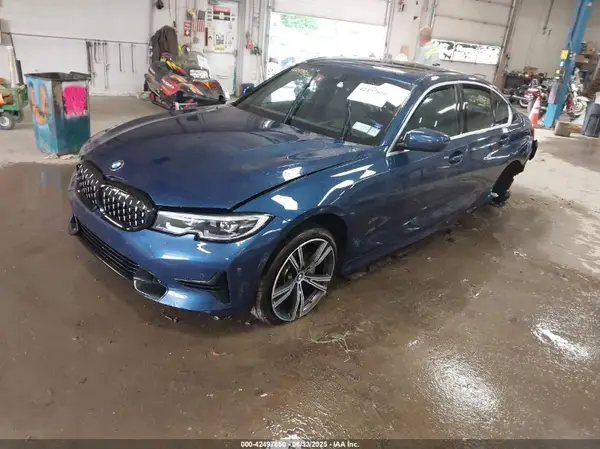 3MW5R7J06M8B71931 2021 BMW 3ER - Image 2