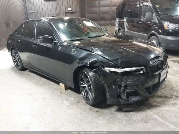 3MW5R7J06M8C22151 2021 BMW 3ER - Image 1