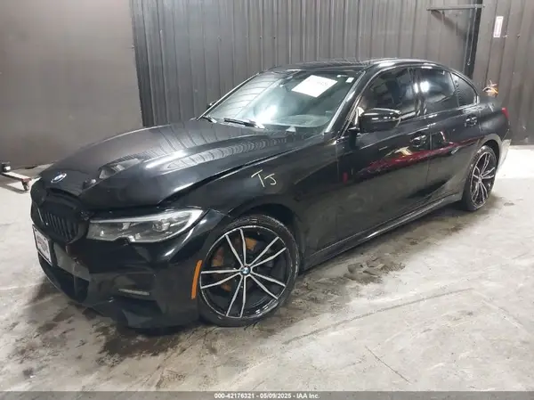 3MW5R7J06M8C22151 2021 BMW 3ER - Image 2