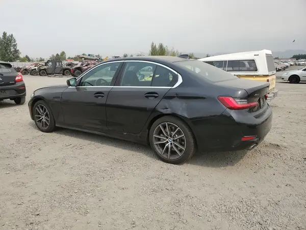 3MW5R7J07L8B08268 2020 BMW 3ER - Image 2