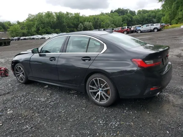 3MW5R7J07L8B12725 2020 BMW 3ER - Image 2