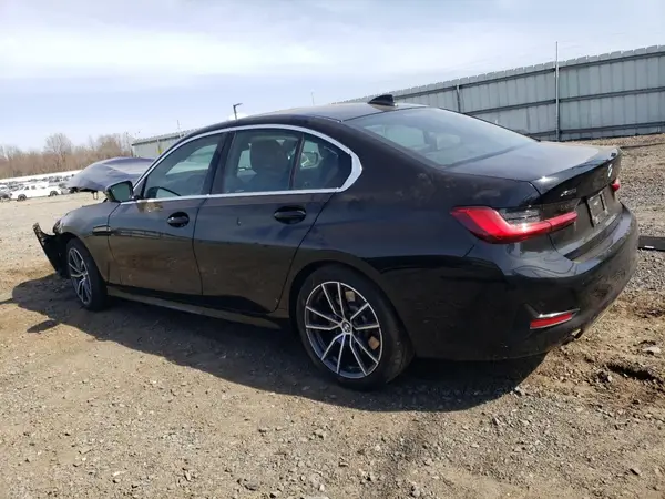 3MW5R7J07L8B14622 2020 BMW 3ER - Image 2