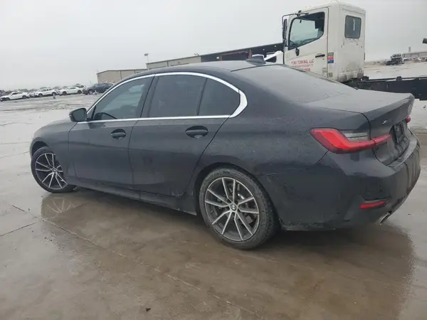 3MW5R7J07L8B23045 2020 BMW 3ER - Image 2