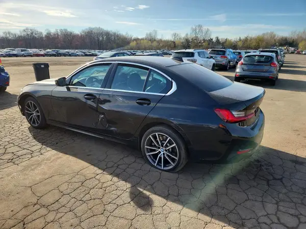 3MW5R7J07L8B29590 2020 BMW 3ER - Image 2
