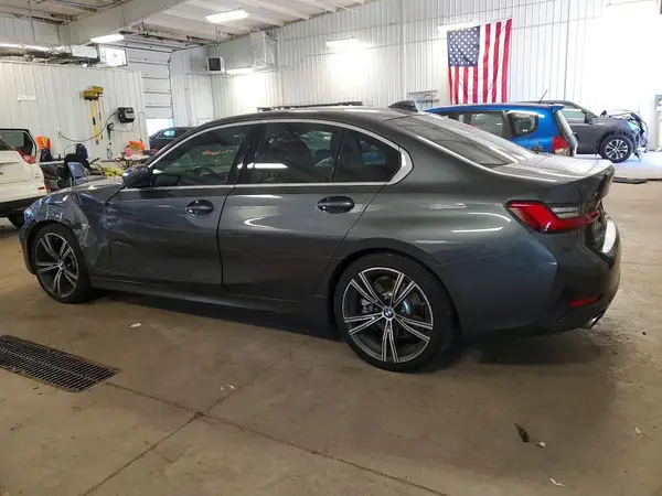 3MW5R7J07L8B45322 2020 BMW 3ER - Image 2