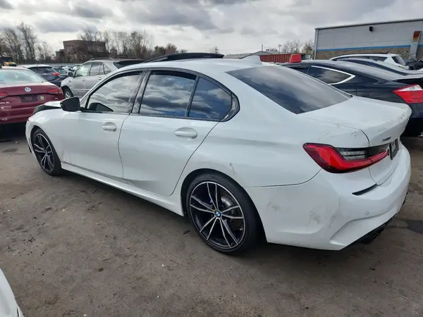 3MW5R7J07M8B51669 2021 BMW 3ER - Image 2