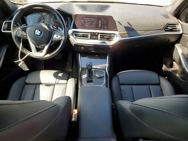 3MW5R7J07M8B56905 2021 BMW 3ER - Image 8