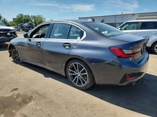 3MW5R7J07M8B61568 2021 BMW 3ER - Image 2