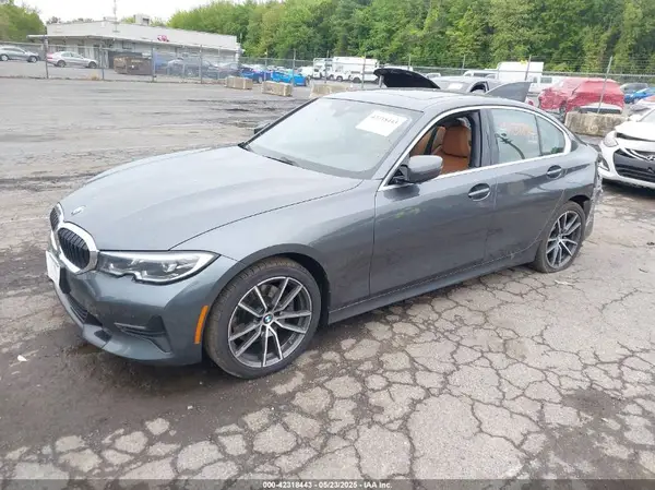 3MW5R7J07M8B65104 2021 BMW 3ER - Image 2