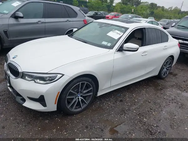 3MW5R7J07M8B73428 2021 BMW 3ER - Image 2