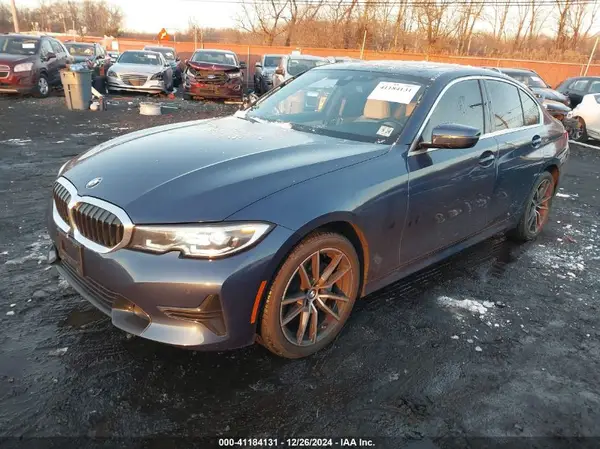 3MW5R7J07M8C10185 2021 BMW 3ER - Image 2