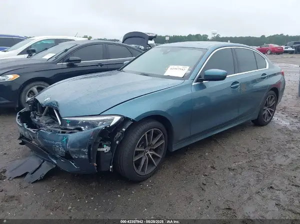 3MW5R7J07M8C10347 2021 BMW 3ER - Image 2