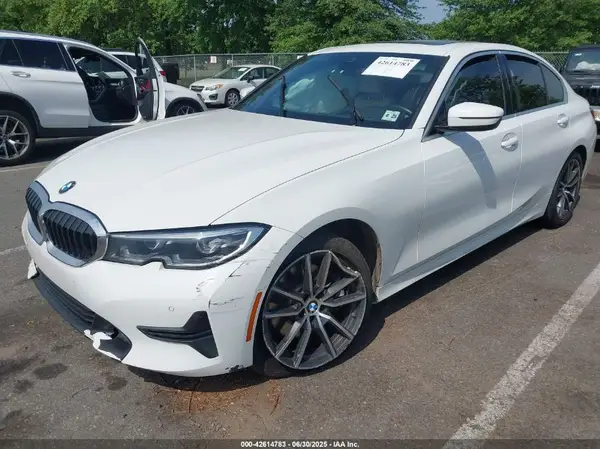 3MW5R7J08L8B30585 2020 BMW 3ER - Image 2