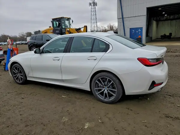 3MW5R7J08L8B35480 2020 BMW 3ER - Image 2