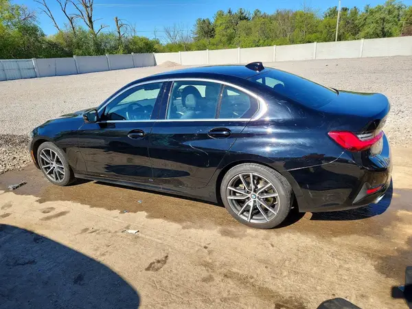 3MW5R7J08M8B60445 2021 BMW 3ER - Image 2