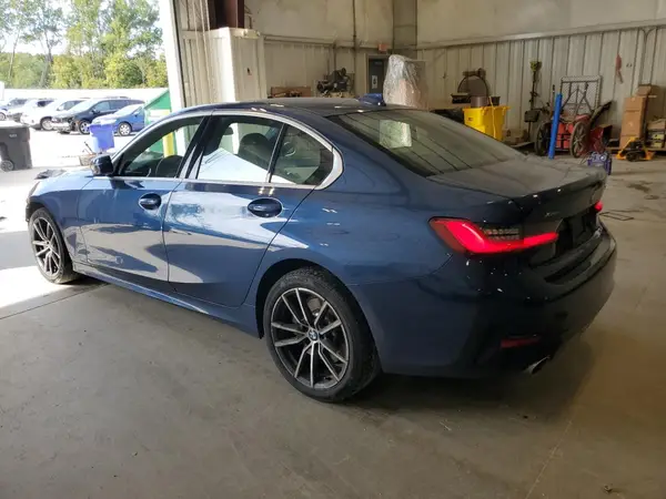 3MW5R7J08M8B75995 2021 BMW 3ER - Image 2