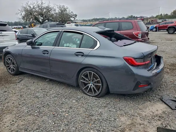 3MW5R7J08M8C07733 2021 BMW 3ER - Image 2