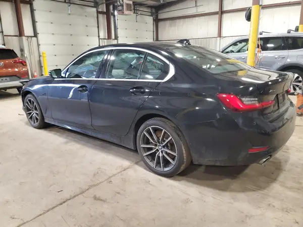 3MW5R7J09L8B21510 2020 BMW 3ER - Image 2