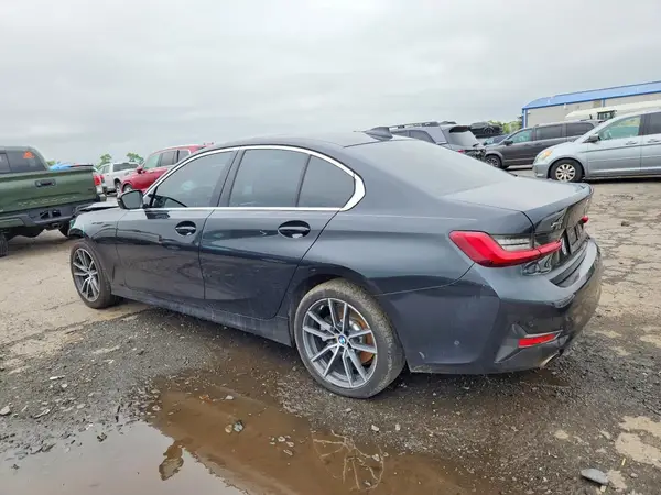 3MW5R7J09L8B39506 2020 BMW 3ER - Image 2
