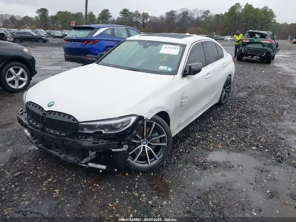 3MW5R7J09L8B43636 2020 BMW 3ER - Image 2