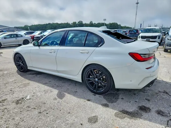 3MW5R7J09L8B45113 2020 BMW 3ER - Image 2