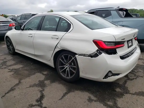 3MW5R7J09M8B66030 2021 BMW 3ER - Image 2