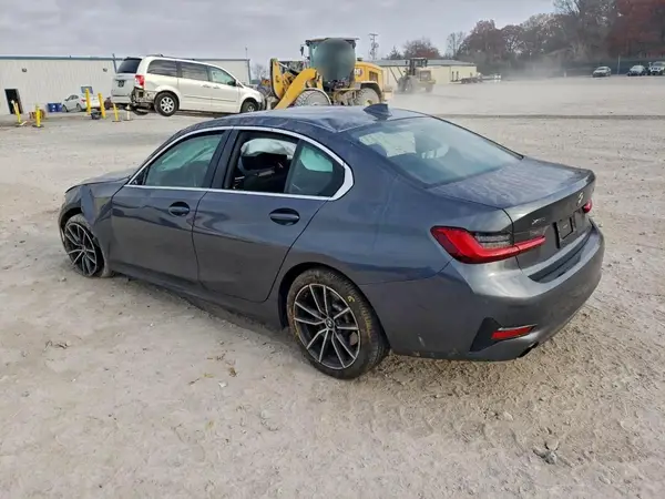 3MW5R7J09M8B67663 2021 BMW 3ER - Image 2