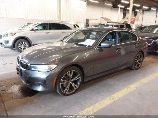 3MW5R7J09M8C00676 2021 BMW 3ER - Image 2
