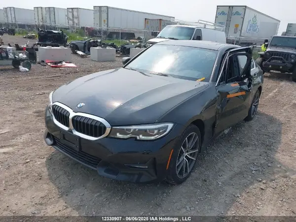 3MW5R7J09N8C59096 2022 BMW 3ER - Image 2