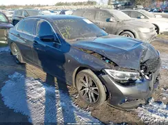 3MW5R7J0XM8C01576 2021 BMW 3ER